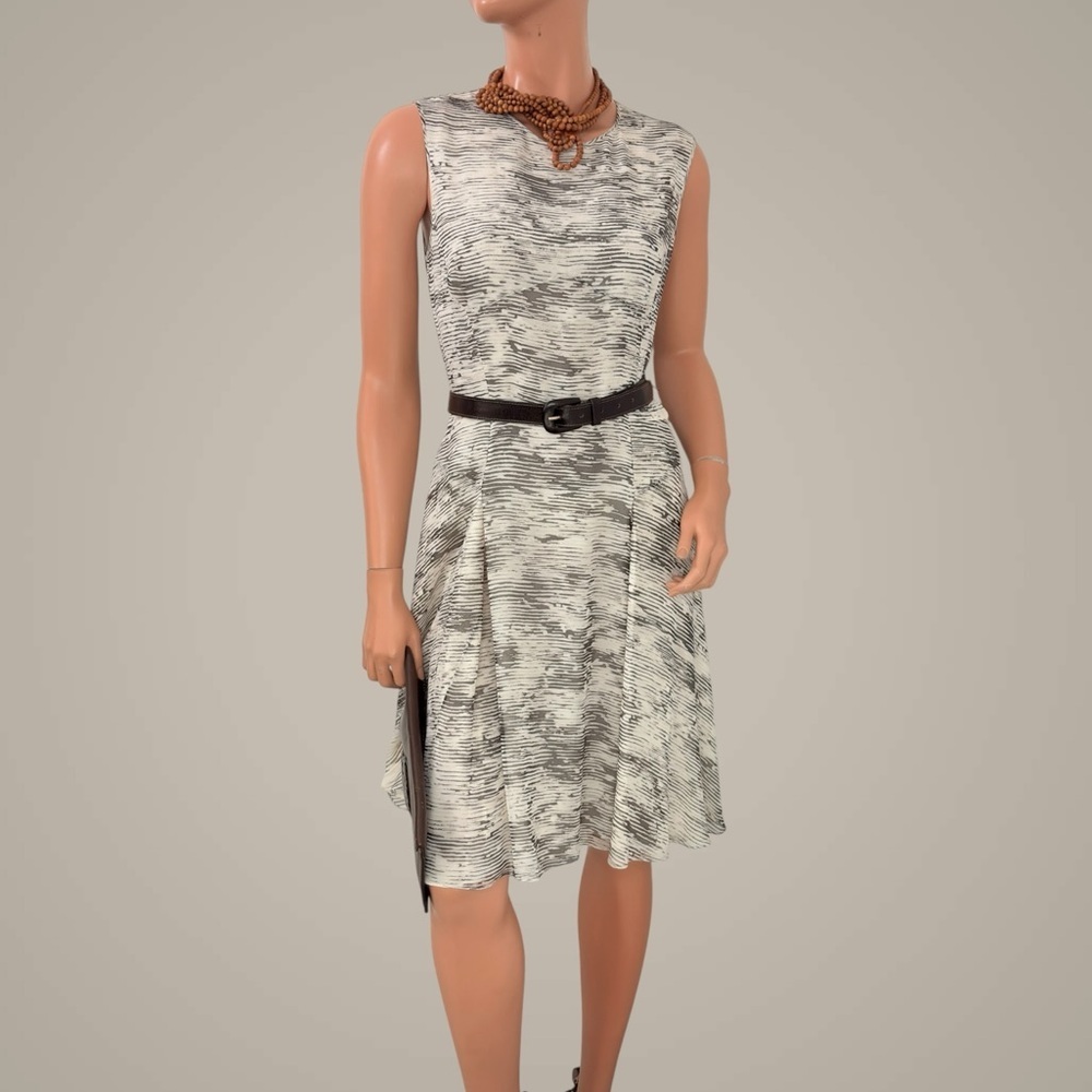 Jason Wu 100% Silk Ivory/Gray Pleated Dress Sz. 8 From Resort 2015 Collection